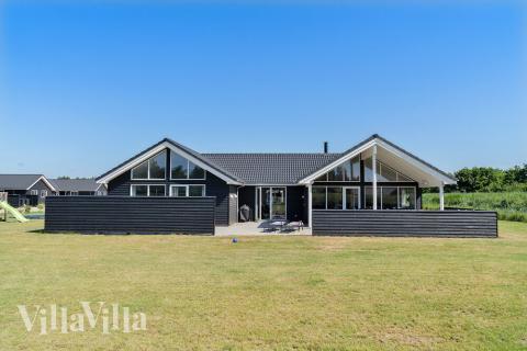 Flott feriehus nr. 473, med god plass til opptil 18 personer