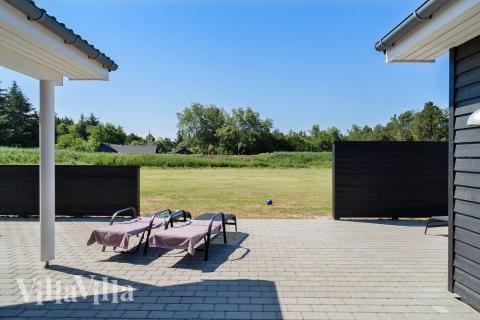 Stor terrasse i luksushus nr. 473 i Vestjylland.