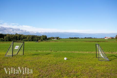 I tillegg til alle aktivitetsmulighetene i husets bassengavdeling, tilbyr også luksushus nr. 447 mengder av utendørsaktiviteter