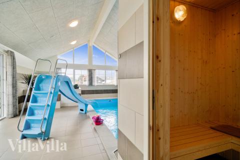 Nyt varmen i badstuen i luksushus nr. 465 til 20 personer