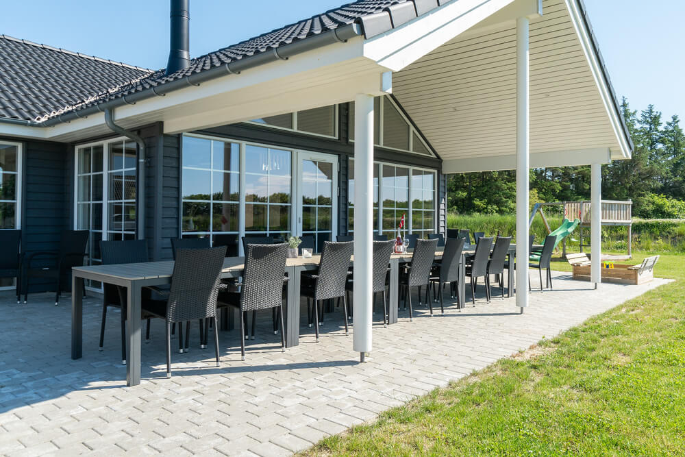 Luksushus nr. 465 har en deilig terrasse med gode hagemøbler til 20 personer.