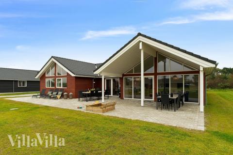 Flott feriehus nr. 472, med god plass til opptil 18 personer