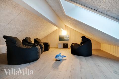 Noen av de 26 soveplassene i luksushus nr. 462 finnes på hems