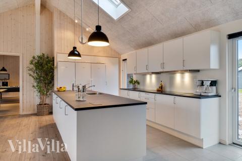 Kjøkkenet i luksushus nr. 462 er fullt utstyrt så dere lett kan lage mat til 26 personer.