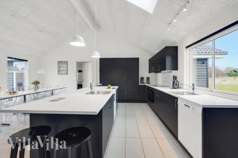 Kjøkkenet i luksushus nr. 468 er godt innrettet.