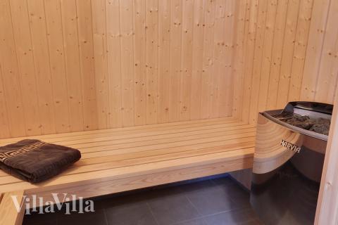 Nyt varmen i badstuen i luksushus nr. 469 til 22 personer