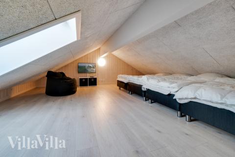 Noen av de 18 soveplassene i luksushus nr. 478 finnes på hems