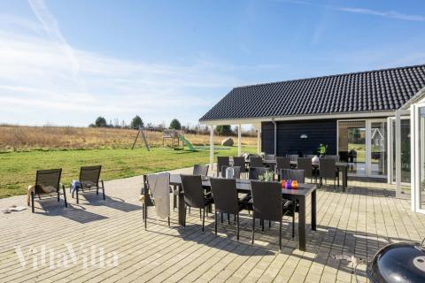 Stor terrasse i luksushus nr. 479 i Østjylland.