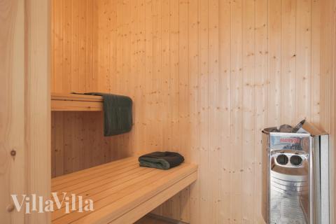 Nyt varmen i badstuen i luksushus nr. 481 til 16 personer