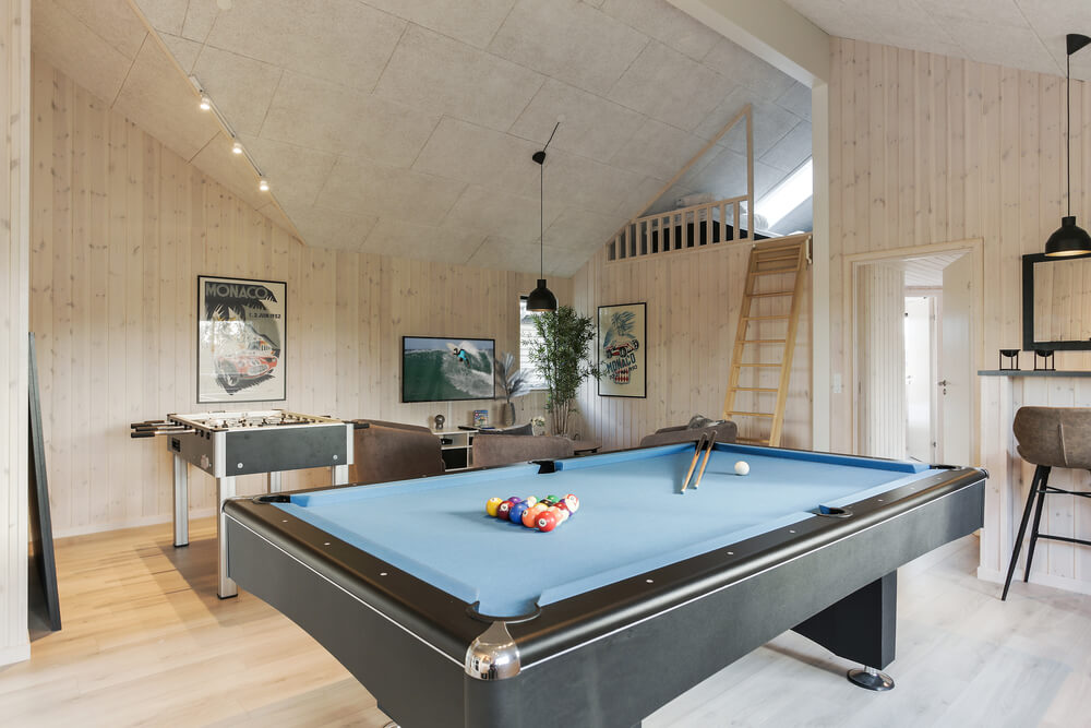 I tillegg til alle aktivitetsmulighetene i husets bassengavdeling, kan du også spille biljard, bordtennis og dart i luksushus nr. 481