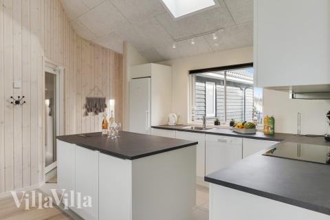 Kjøkkenet i luksushus nr. 481 er godt innrettet.