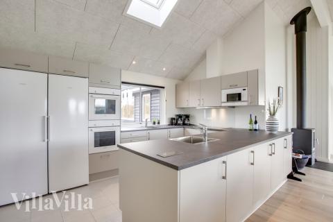 Kjøkkenet i luksushus nr. 489 er godt innrettet.