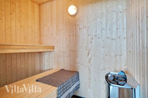 Nyt varmen i badstuen i luksushus nr. 475 til 18 personer