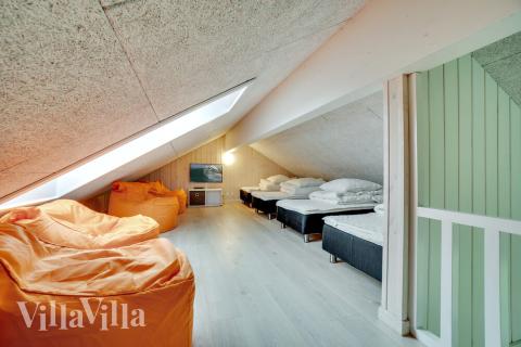 Noen av de 18 soveplassene i luksushus nr. 484 finnes på hems