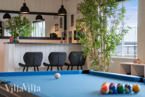 Aktivitetsrom i luksushus nr. 484 med 7 soverom og plass til 18 personer.