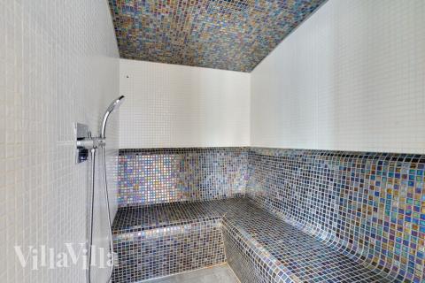 Luksushus nr. 486 er blant annet utstyrt med en deilig badstue.