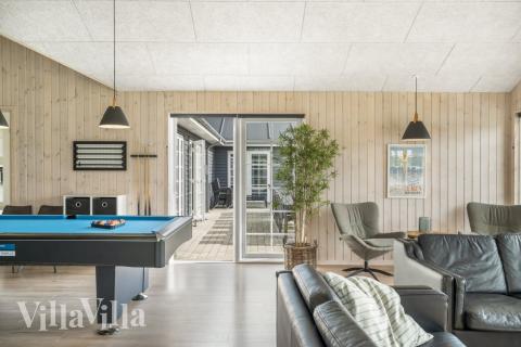 Konkurrer i feriehusets aktivitetsrom når dere besøker luksushus nr. 500 i Nordjylland.