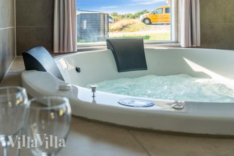 Luksushus nr. 504 har bl.a. et deilig boblebad