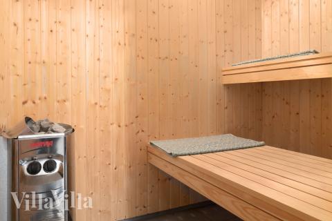 Nyt varmen i badstuen i luksushus nr. 726 til 18 personer