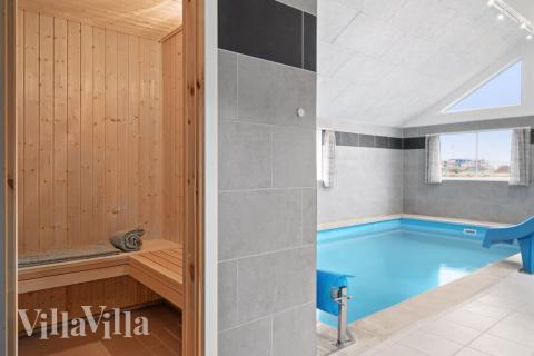 Nyt varmen i badstuen i luksushus nr. 730 til 24 personer