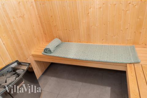 Nyt varmen i badstuen i luksushus nr. 727 til 24 personer