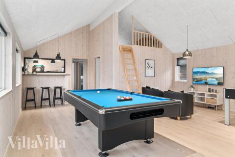 Aktivitetsrom i luksushus nr. 733 med 7 soverom og plass til 18 personer.