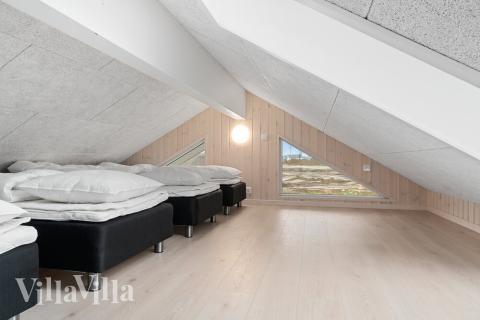 Noen av de 20 soveplassene i luksushus nr. 732 finnes på hems