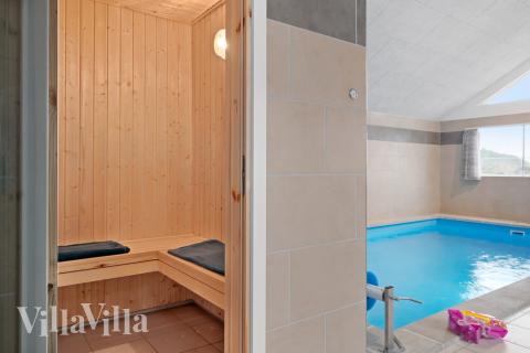 Nyt varmen i badstuen i luksushus nr. 732 til 20 personer