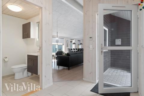 Det romslige inngangspartiet til luksushus nr. 731 i Tyskland