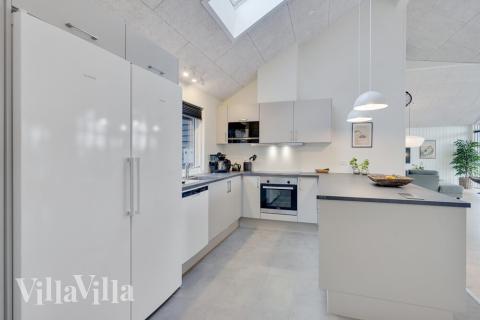 Kjøkkenet i luksushus nr. 511 i Lolland/Falster/Møn er godt innrettet.