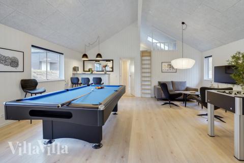 Luksushus nr. 509 til 16 personer tilbyr et stort aktivitetsrom med bl.a. biljard og dart