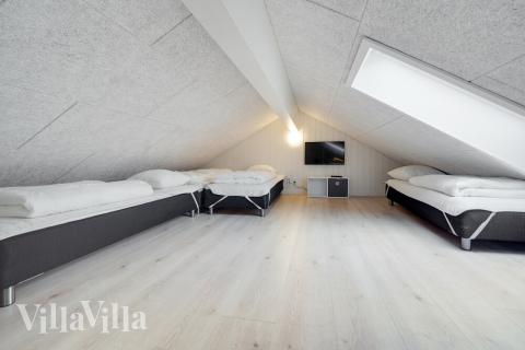 Noen av de 16 soveplassene i luksushus nr. 509 finnes på hems