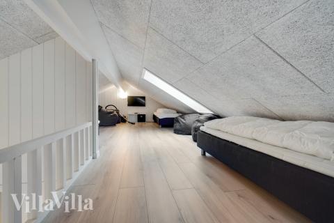 Noen av de 18 soveplassene i luksushus nr. 517 finnes på hems