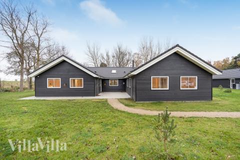 Hus nr. 507 med basseng og plass til 18 personer ligger i Lolland/Falster/Møn.