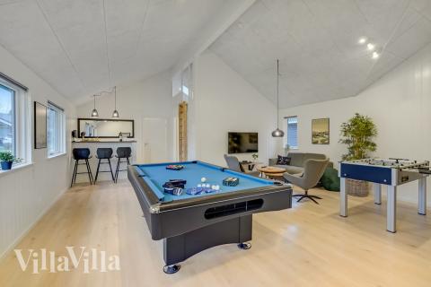 I tillegg til alle aktivitetsmulighetene i husets bassengavdeling, kan du også spille biljard, bordtennis og dart i luksushus nr. 507
