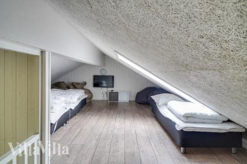 Noen av de 18 soveplassene i luksushus nr. 506 finnes på hems