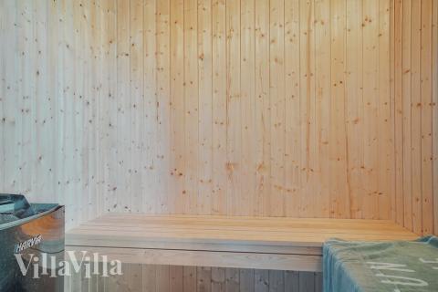 Nyt varmen i badstuen i luksushus nr. 497 til 26 personer