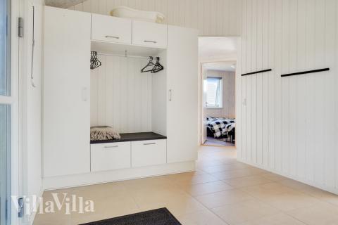 Det romslige inngangspartiet til luksushus nr. 497 i Sydjylland