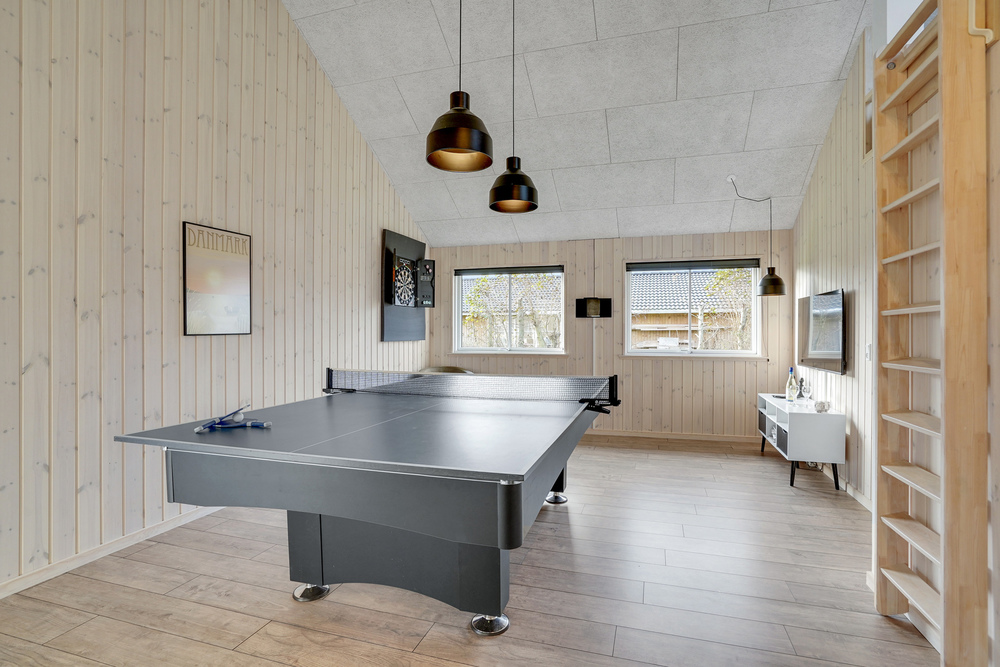 I tillegg til alle aktivitetsmulighetene i husets bassengavdeling, kan du også spille biljard, bordtennis og dart i luksushus nr. 522