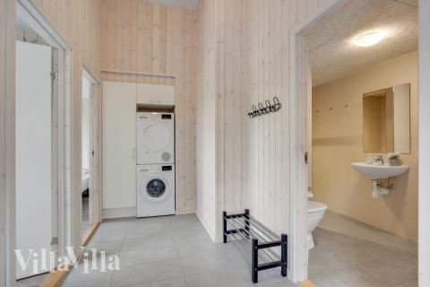 Det romslige inngangspartiet til luksushus nr. 522 i Lolland/Falster/Møn