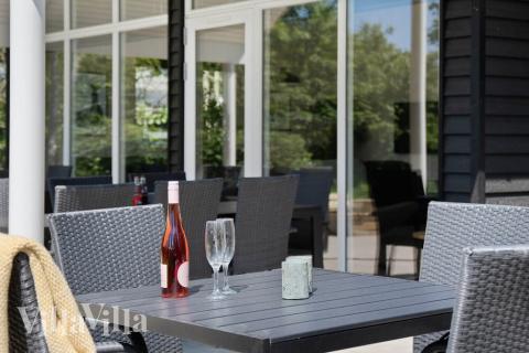 Stor terrasse i luksushus nr. 498 i Vestjylland.