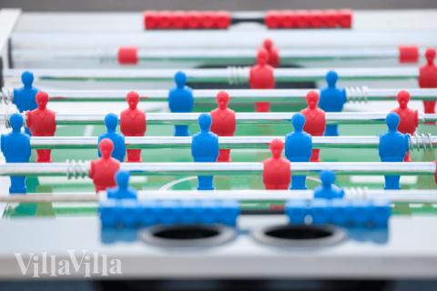 Luksushus nr. 498 til 18 personer tilbyr et stort aktivitetsrom med bl.a. biljard og dart