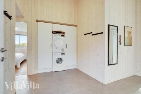 Det romslige inngangspartiet til luksushus nr. 521 i Sydjylland