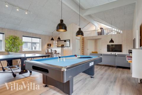 Luksushus nr. 508 til 20 personer tilbyr et stort aktivitetsrom med bl.a. biljard og dart