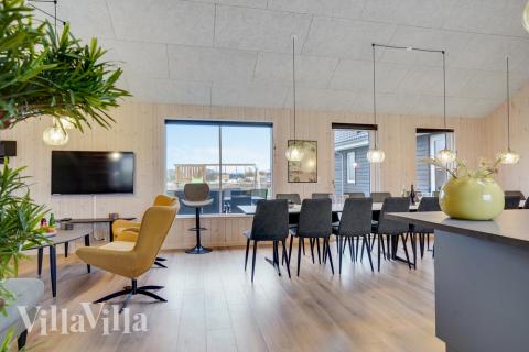 Oppholdsrom med plass til 20 i luksushus nr. 508.