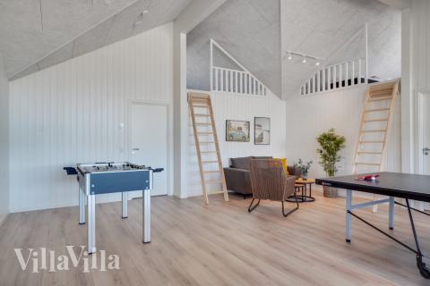 Luksushus nr. 531 til 30 personer tilbyr et stort aktivitetsrom med bl.a. biljard og dart