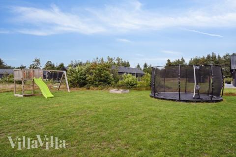 I tillegg til alle aktivitetsmulighetene i husets bassengavdeling, tilbyr også luksushus nr. 516 mengder av utendørsaktiviteter