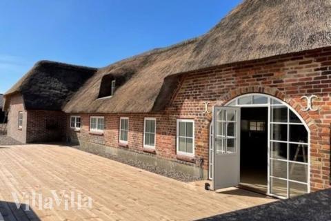 Flott feriehus nr. 528, med god plass til opptil 28 personer