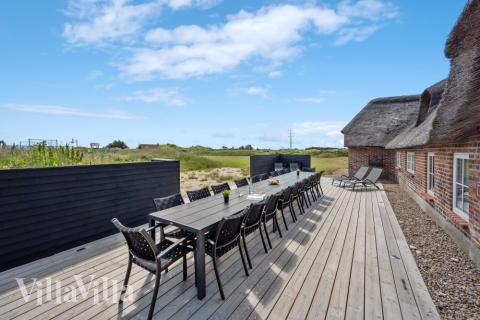 I tillegg til alle aktivitetsmulighetene i husets bassengavdeling, tilbyr også luksushus nr. 528 mengder av utendørsaktiviteter