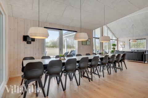 Oppholdsrom med plass til 18 i luksushus nr. 488.